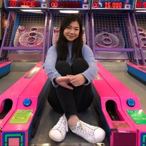 Meet your Posher, Sharon